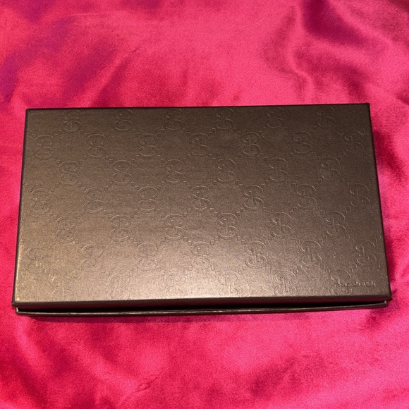 Gucci box - Picture 2 of 3